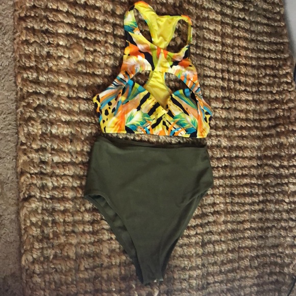 Swimsuit - Picture 1 of 4
